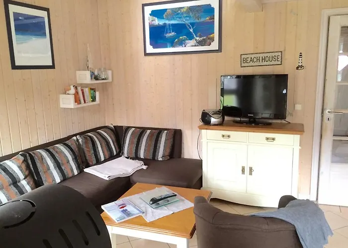 Ostsee Strandhaus Seerobbe * بابي